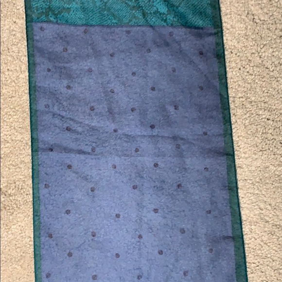 Halston Scarf - Picture 3 of 5